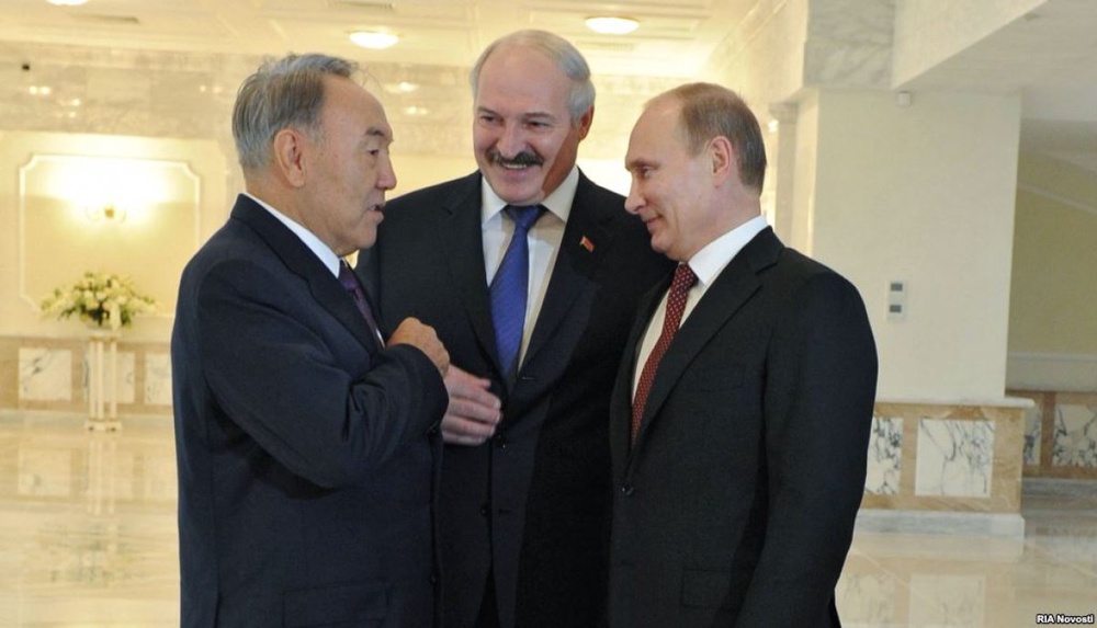 Нурсултан Назарбаев, Александр Лукашенко и Владимир Путин. Фото РИА Новости