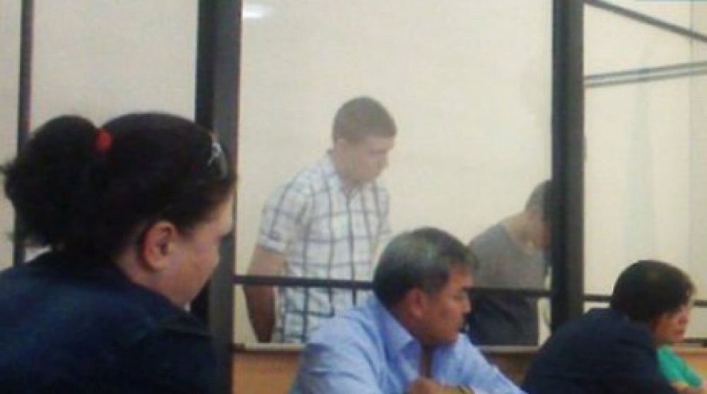 Вадим Бедекер и Глеб Артемов в суде. ©diapazon.kz