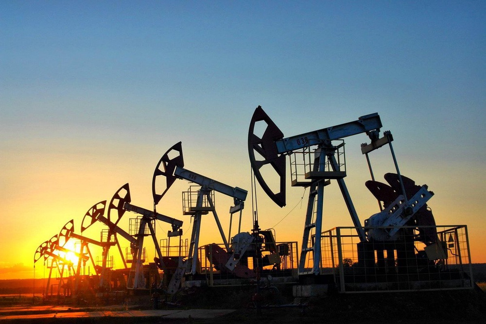 Цены на нефть приблизились к 50 долларам за баррель