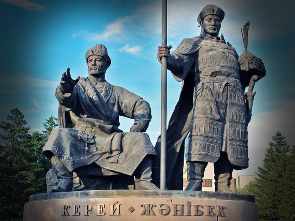 Памятник ханам Жанибеку  и Керею. Фото с сайта otyrar.kz