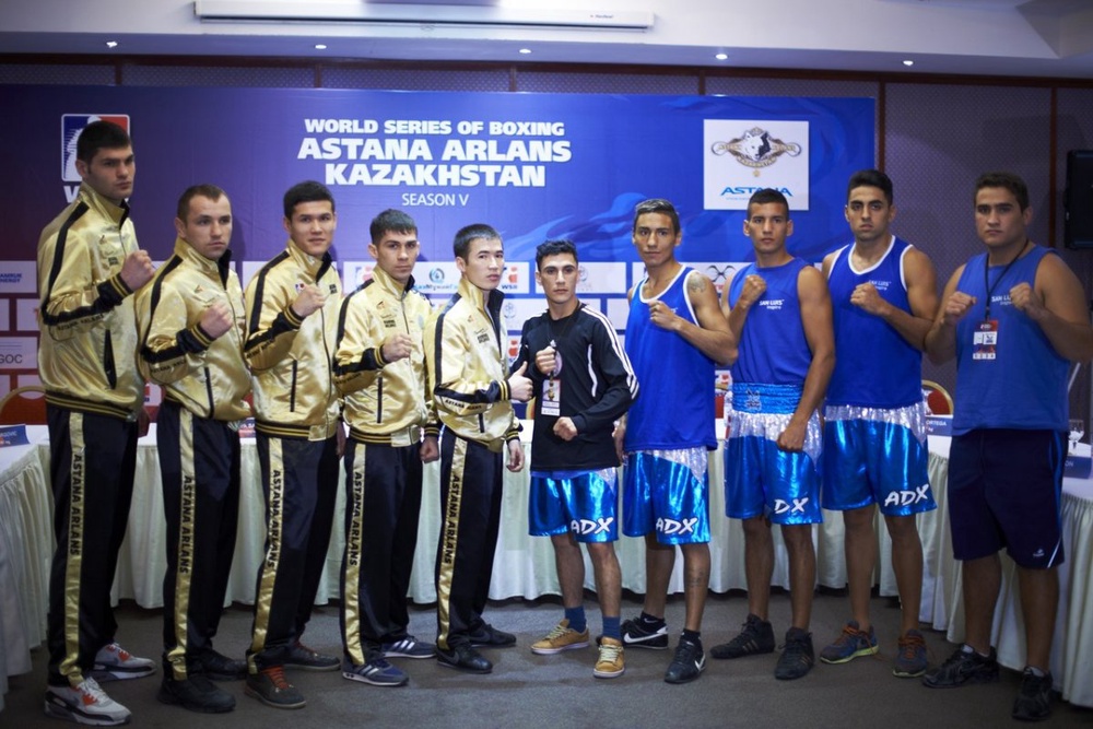 "Астана Арланс" и "Аргентинские Кондоры" перед матчем. © vk.com/astana_arlans