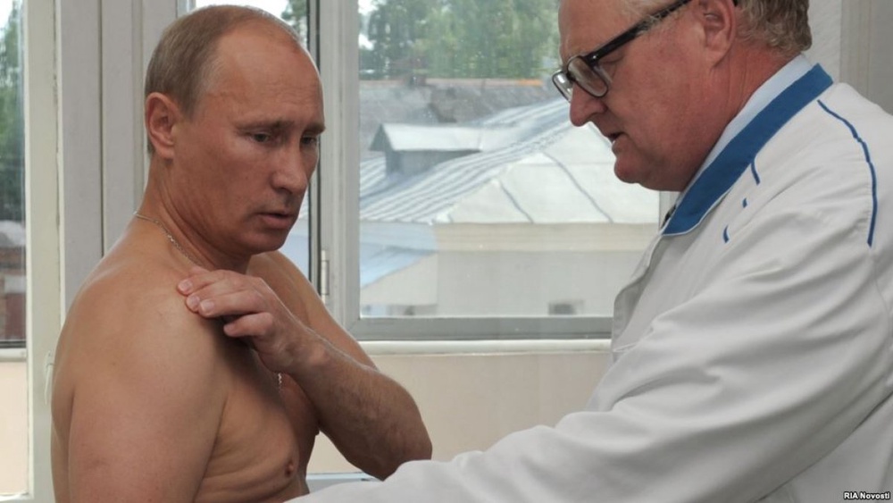 Владимир Путин на приеме у врача. © РИА Новости