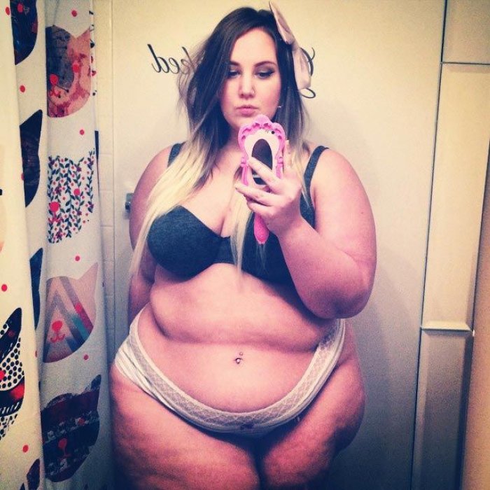 Фото толстой девушки 