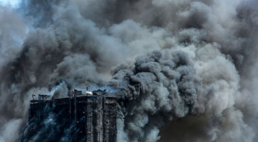 Многоэтажный дом сгорел за считанные минуты. © 1news.az