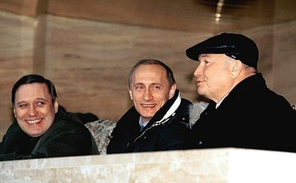 Михаил Касьянов, Владимир Путин и Юрий Лужков (март 2000 года). © kremlin.ru 
