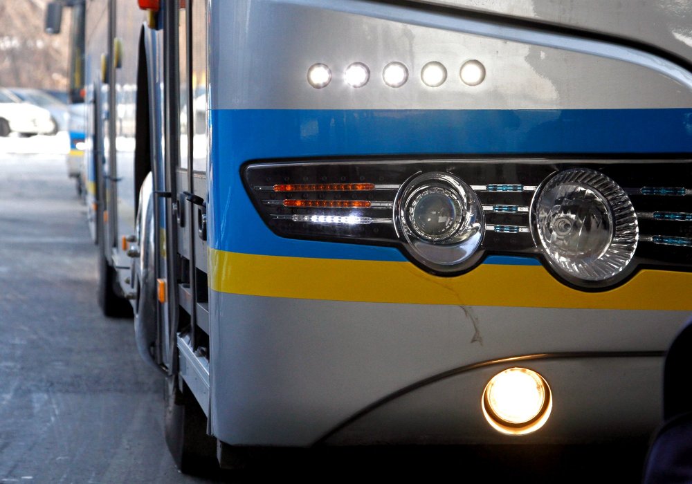 Ночные автобусы в Алматы перевозят по 5-6 пассажиров за смену