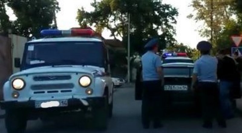 Полицейские Павлодара приняли актеров за грабителей. Фото: Евгений Гуменюк