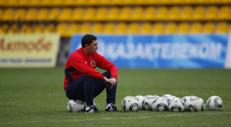 Тренер "Актобе" Владимир Газзаев. © sportinfo.kz