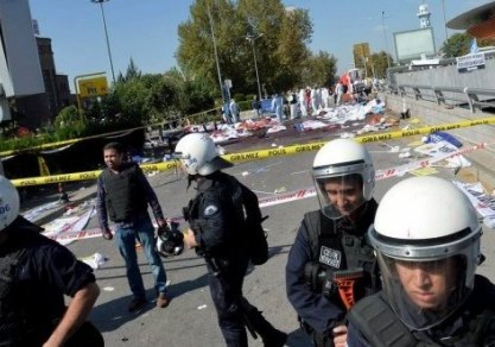 Названы подозреваемые в совершении теракта в Анкаре