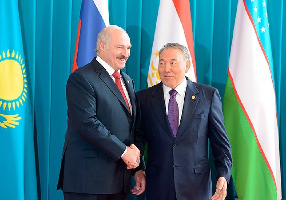 Нурсултан Назарбаев и Александр Лукашенко. Фото с сайта president.gov.by