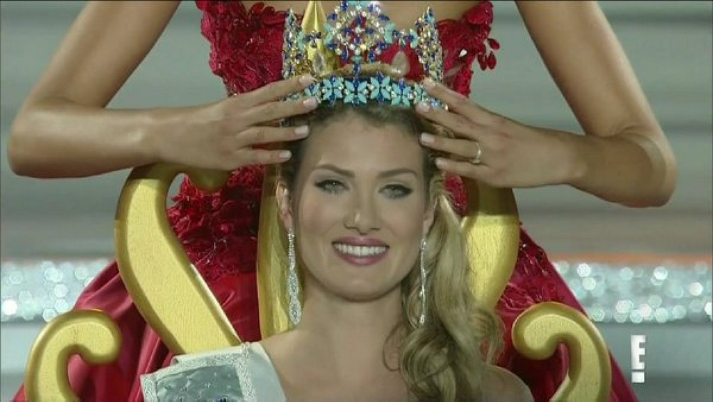 "Мисс Мира 2015" Мирейя Лалагуна Ройо