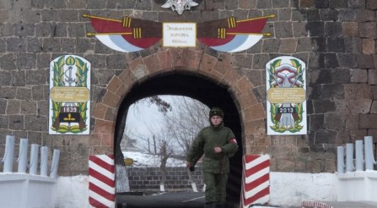 Российского военнослужащего убили в армянском Гюмри