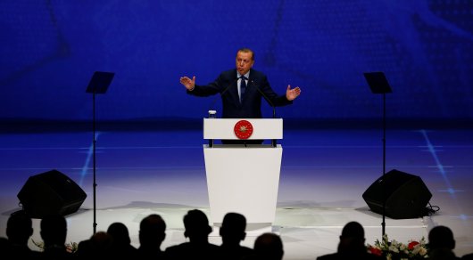 Жители Турции услышали поздравление Эрдогана вместо гудков на мобильном