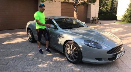 Айдын Рахимбаев выкупил свой Aston Martin, отданный на благотворительность