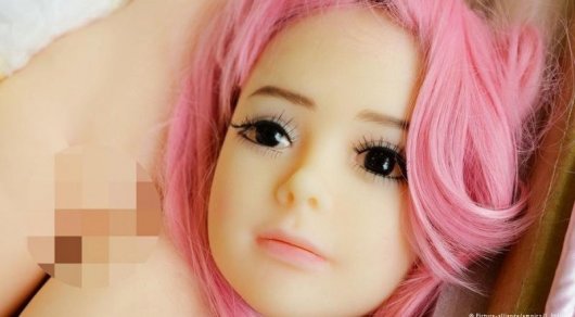 Cекс-куклы в виде детей помогли полицейским найти педофилов