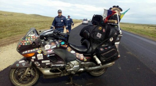 Мотоцикл казахстанского депутата Петрухина мог упасть из-за ремонта дороги. Появились подробности ДТП в РФ
