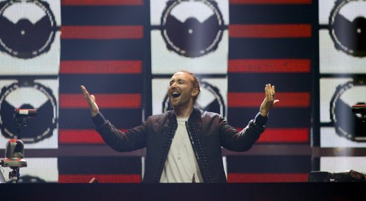 Астанчан попросили потерпеть концерт David Guetta