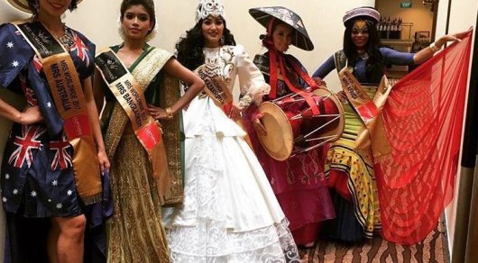 Казахстанку отметили на Mrs. WorldWide 2017 за лучший национальный костюм