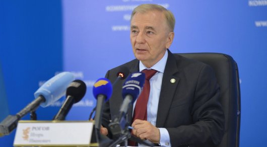 Казахстан опережает Россию по развитию права - глава КС РК