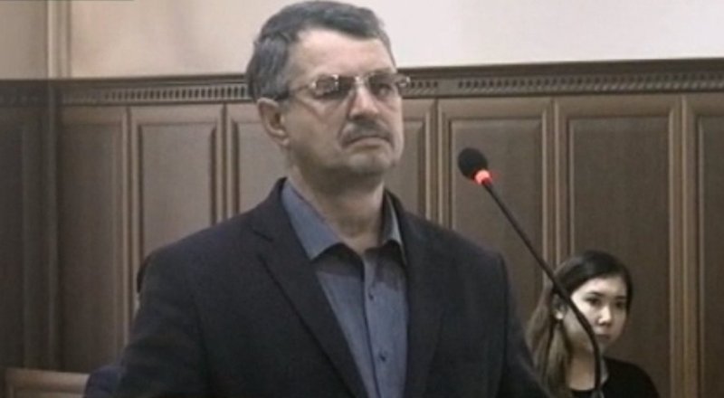 Олег Репников выступает свидетелем на суде по делу Муратхана Токмади. © ktk.kz