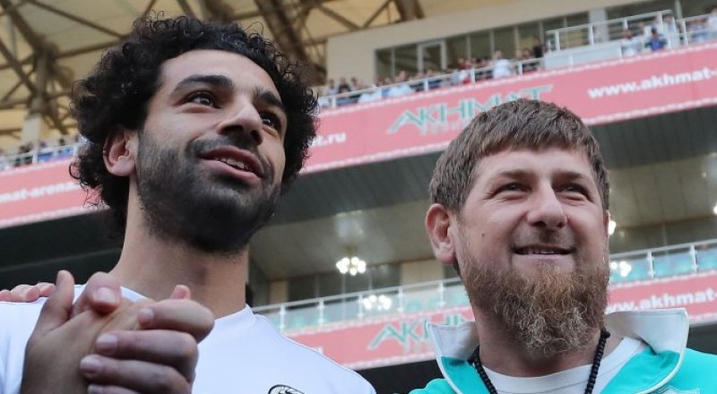 Мохамед Салах и Рамзан Кадыров на стадионе "Ахмат" в Грозном