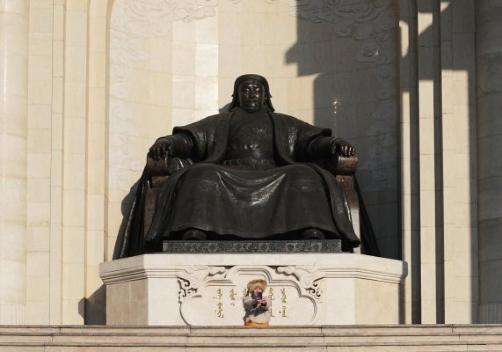 Памятник Чингисхану в Улан-Баторе. © РИА Новости