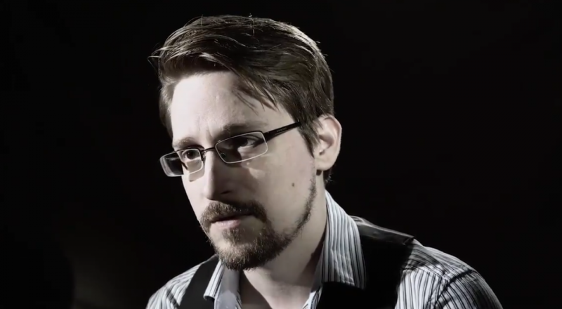 Кадр из видео twitter.com/Snowden
