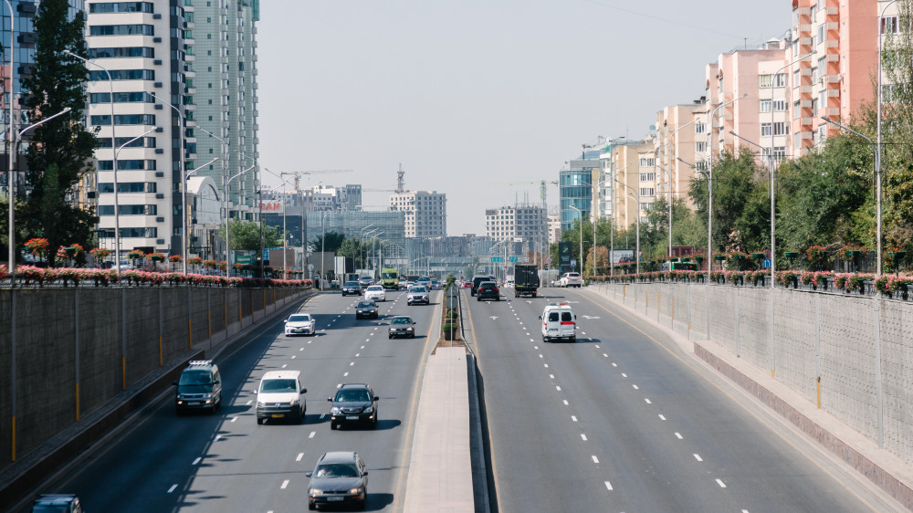 3 автобусных маршрута изменят схему движения в Алматы