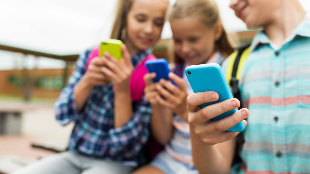 Телефоны в классах хотят запретить в Нидерландах