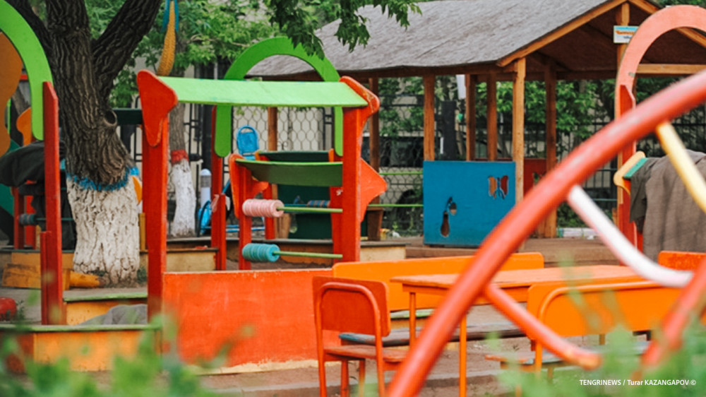 Хлорированной водой отравились малыши в детском саду в Караганде