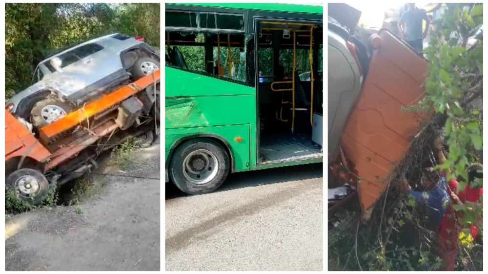 Эвакуатор с авто врезался в автобус и скорую помощь, а затем опрокинулся под Алматы