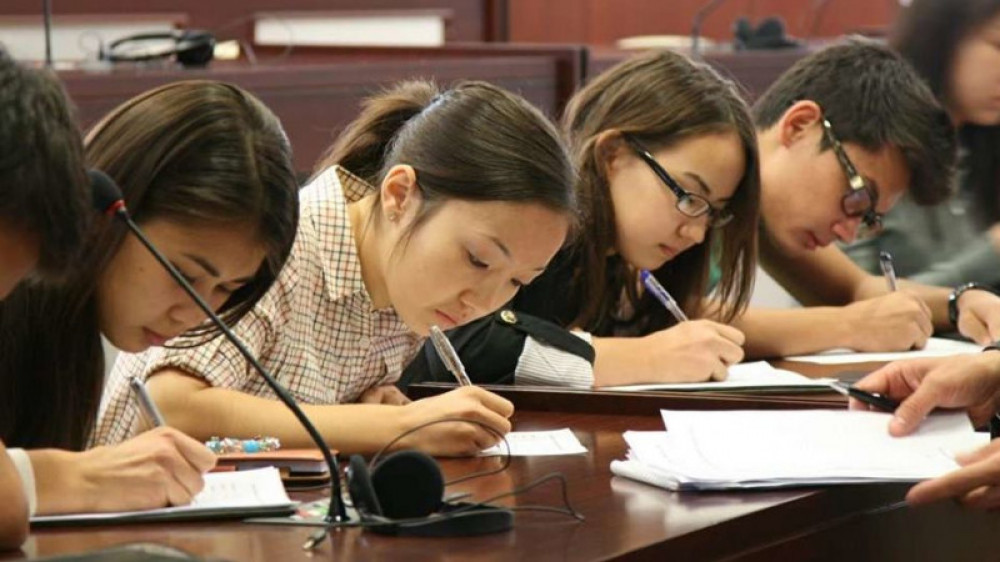 Преподаватели прикидывались студентами при сдаче экзаменов в Атырау