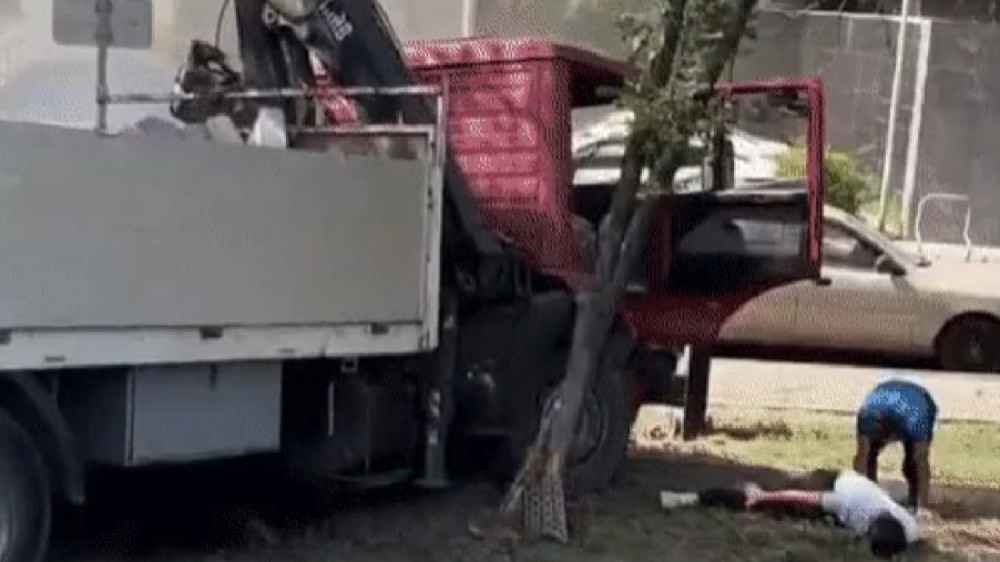 Названа предварительная причина аварии с грузовиком на Аль-Фараби в Алматы