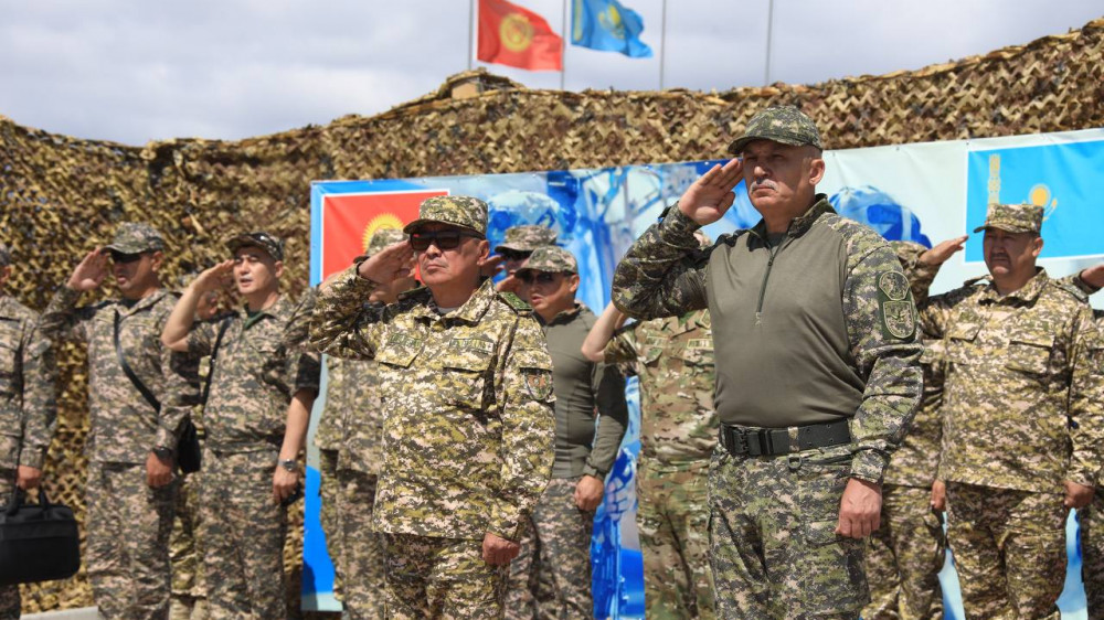 Совместное учение вооруженных сил Казахстана и Кыргызстана состоялось в Иссык-Кульской области