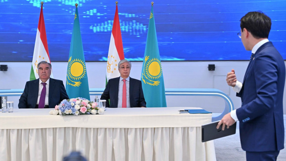 Казахстан поможет Таджикистану развивать цифровые технологии