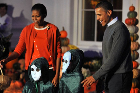 Обама не стал наряжаться в Хэллоуин