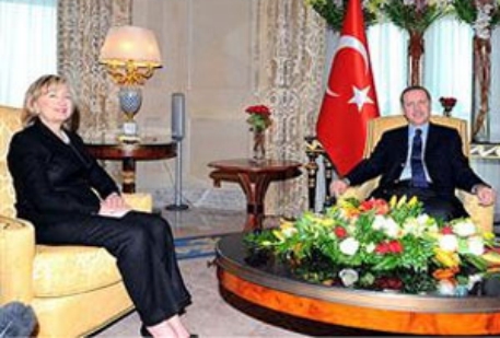 Посол США в Катаре подрался с турецким дипломатом