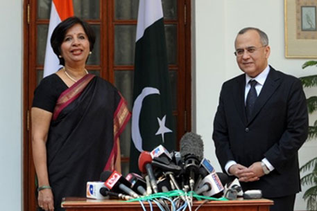 Индия и Пакистан возобновили прерванный после теракта в Мумбаи диалог