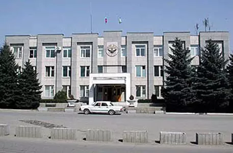 Сопровождающие мэра Назрани попали под обстрел