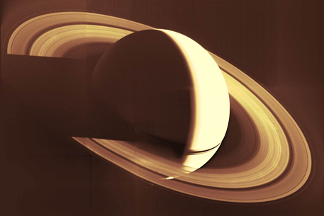 Ученые доказали возможность появления новых спутников Сатурна