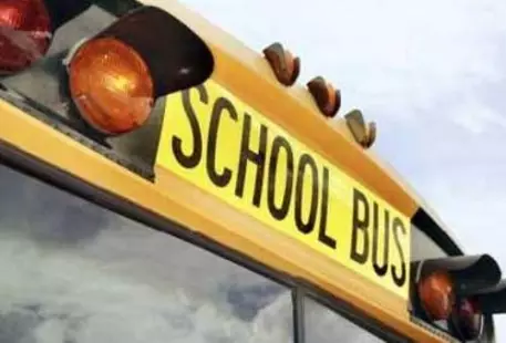 В Индии в пропасть упал школьный автобус