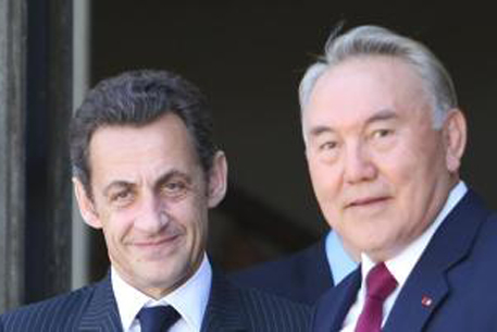Пакет документов подписан по итогам переговоров Назарбаева и Саркози в Париже