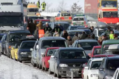 На юге Германии столкнулись 200 автомобилей