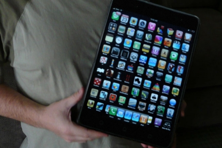 ФСБ разместила заказ на покупку двух iPad 3G