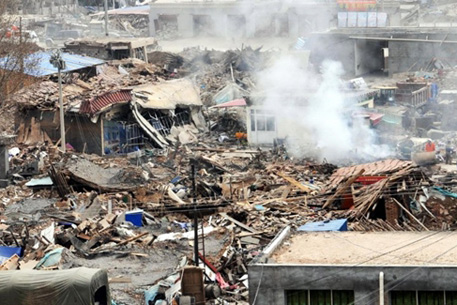 Власти сообщили о 1706 погибших при землетрясении в Китае