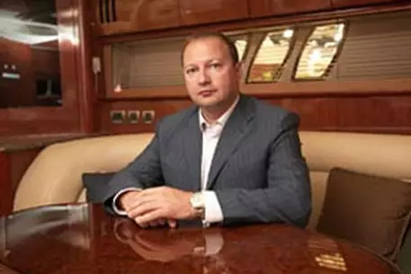 Обвиняемого в контрабанде яхт освободили под поручительство