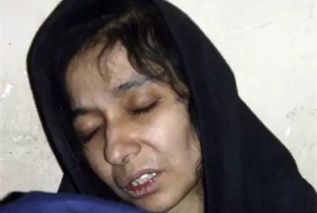 Пакистанку признали виновной в покушении на солдат США