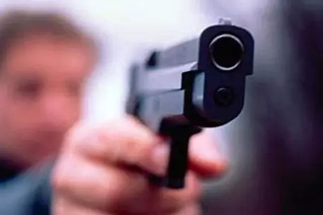 Петербуржец открыл огонь в ответ на замечание милиционера