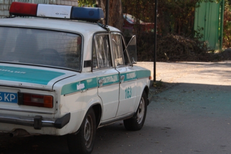В Бишкеке из-под конвоя сбежали обвиняемые в убийстве депутата