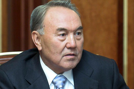 Депардье поблагодарил Назарбаева за сотрудничество